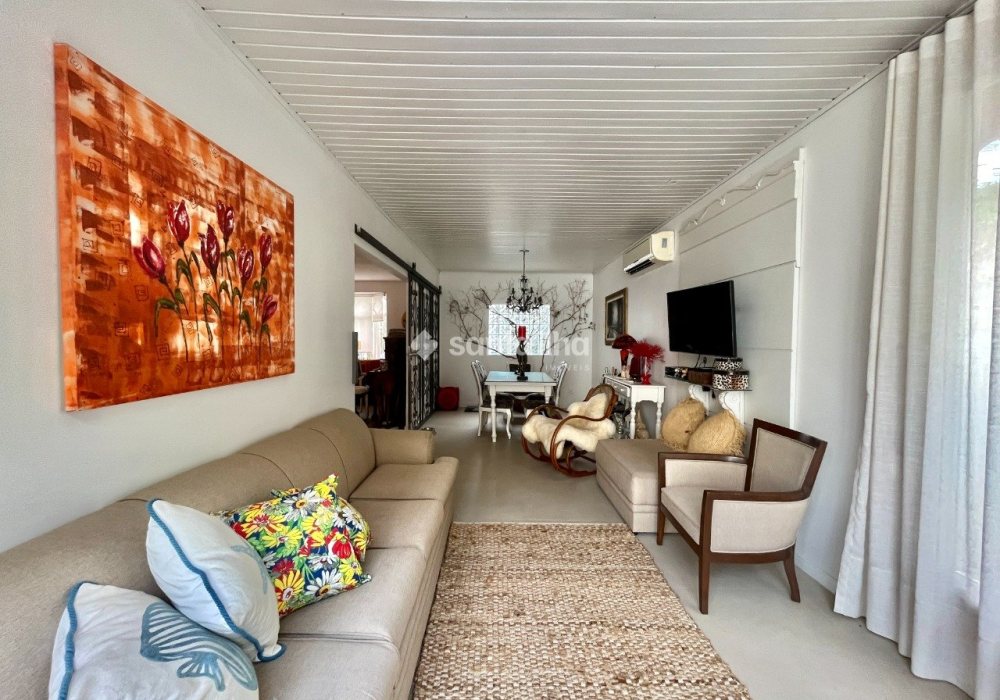 Casa para alugar com 330m², 5 quartos, 2 suítes, 3 vagas no bairro Campeche em Florianópolis - Foto 1
