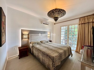 Casa para alugar com 330m², 5 quartos, 2 suítes, 3 vagas no bairro Campeche em Florianópolis - Foto 12