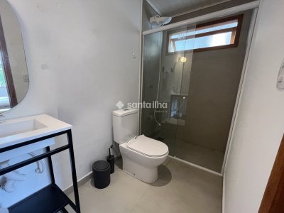 Casa para alugar com 330m², 5 quartos, 2 suítes, 3 vagas no bairro Campeche em Florianópolis - Foto 31