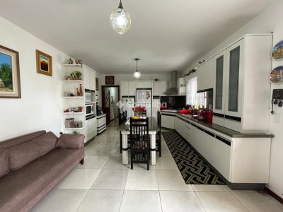Casa à venda com 390m², 14 quartos, 8 vagas no bairro Campeche em Florianópolis - Foto 12