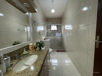 Casa à venda com 390m², 14 quartos, 8 vagas no bairro Campeche em Florianópolis - Foto 13