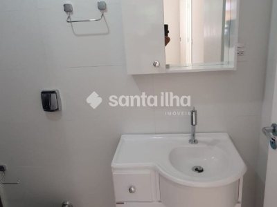 Casa à venda com 425m², 4 quartos, 2 suítes, 3 vagas no bairro Campeche em Florianópolis - Foto 24