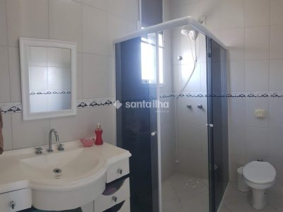 Casa à venda com 425m², 4 quartos, 2 suítes, 3 vagas no bairro Campeche em Florianópolis - Foto 16