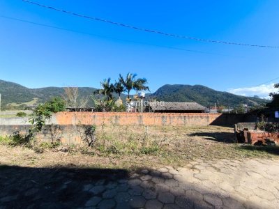 Terreno à venda com 360m² no bairro Ribeirão da Ilha em Florianópolis - Foto 4