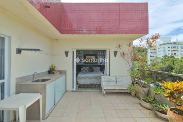 Cobertura à venda com 183m², 3 quartos, 2 suítes, 3 vagas no bairro João Paulo em Florianópolis