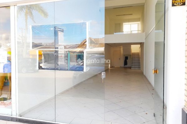 Loja à venda com 110m², 1 quarto, 1 vaga no bairro Lagoa da Conceição em Florianópolis