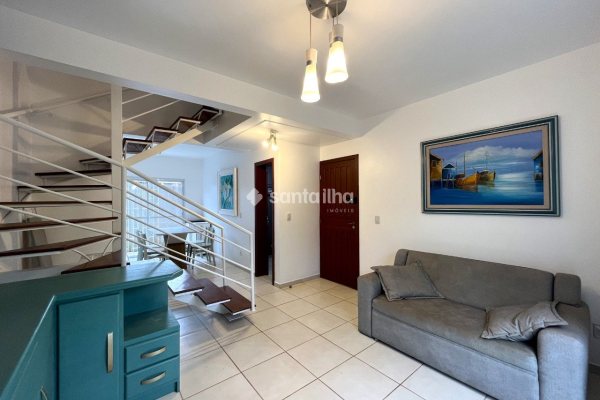 Casa à venda com 87m², 2 quartos, 1 vaga no bairro Campeche em Florianópolis