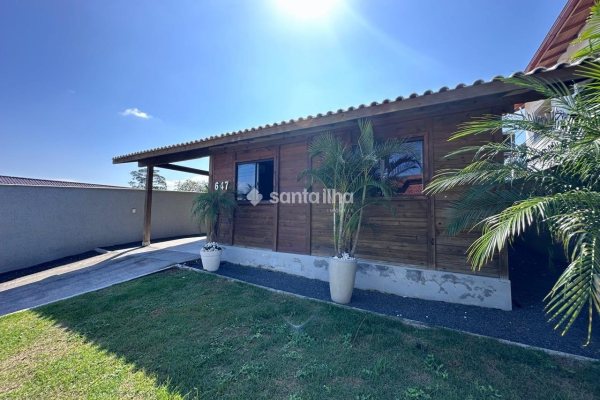 Casa à venda com 120m², 4 quartos, 4 vagas no bairro Campeche em Florianópolis