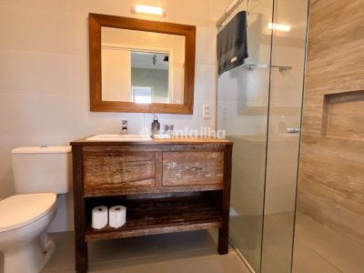 Casa em Condomínio à venda com 425m², 5 quartos, 1 suíte, 2 vagas no bairro Rio Tavares em Florianópolis - Foto 27
