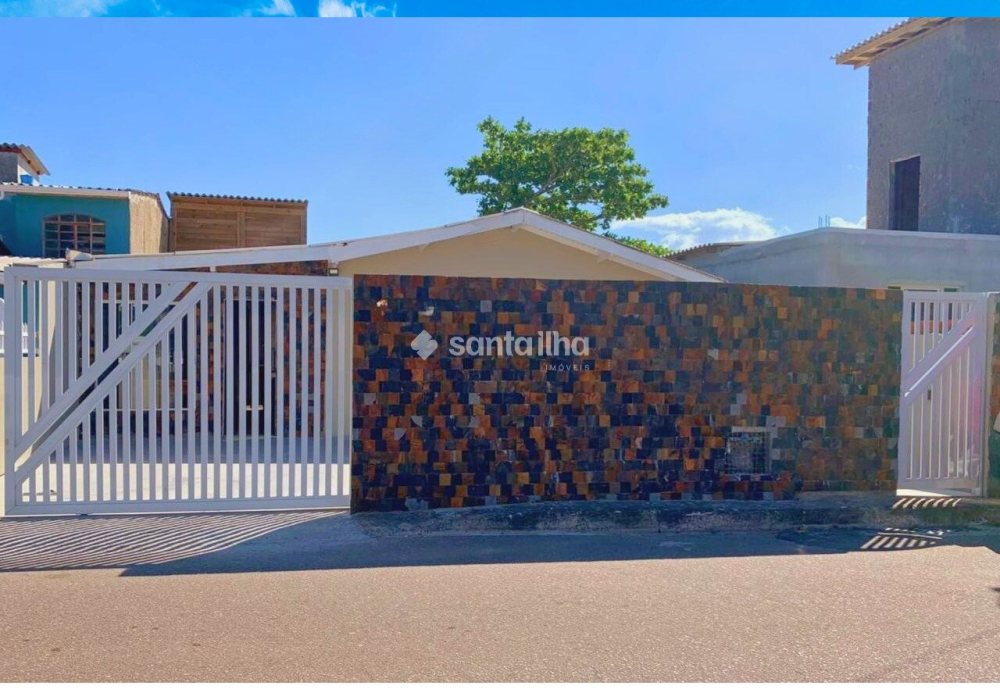 Casa à venda com 130m², 3 quartos, 1 suíte, 2 vagas no bairro Ribeirão da Ilha em Florianópolis - Foto 1