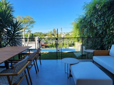 Casa à venda com 238m², 3 quartos, 3 suítes, 2 vagas no bairro Lagoa da Conceição em Florianópolis - Foto 11