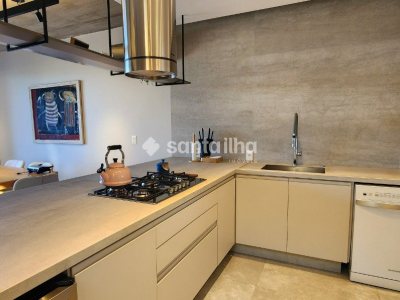 Casa à venda com 238m², 3 quartos, 3 suítes, 2 vagas no bairro Lagoa da Conceição em Florianópolis - Foto 23