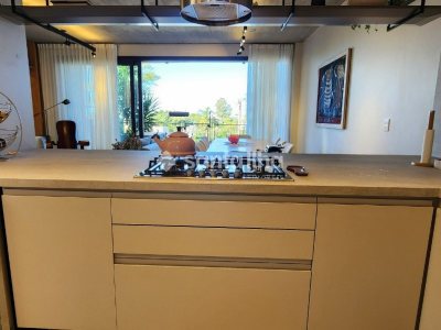 Casa à venda com 238m², 3 quartos, 3 suítes, 2 vagas no bairro Lagoa da Conceição em Florianópolis - Foto 26