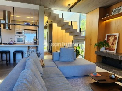 Casa à venda com 238m², 3 quartos, 3 suítes, 2 vagas no bairro Lagoa da Conceição em Florianópolis - Foto 10