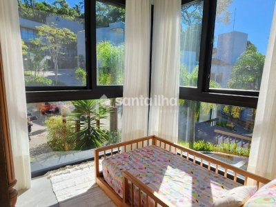 Casa à venda com 238m², 3 quartos, 3 suítes, 2 vagas no bairro Lagoa da Conceição em Florianópolis - Foto 37
