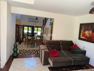 Casa em Condomínio para alugar ou comprar com 230m², 4 quartos, 3 suítes, 4 vagas no bairro Rio Tavares em Florianópolis - Foto 42