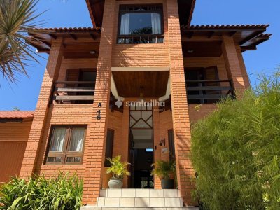 Casa em Condomínio para alugar ou comprar com 230m², 4 quartos, 3 suítes, 4 vagas no bairro Rio Tavares em Florianópolis - Foto 43