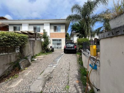 Casa à venda com 93m², 2 quartos, 1 suíte, 2 vagas no bairro Campeche em Florianópolis - Foto 3