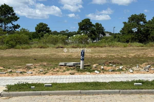 Terreno à venda com 385m² no bairro Rio Vermelho em Florianópolis