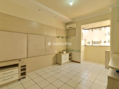 Apartamento à venda com 150m², 3 quartos, 3 suítes, 2 vagas no bairro Centro em Florianópolis - Foto 16