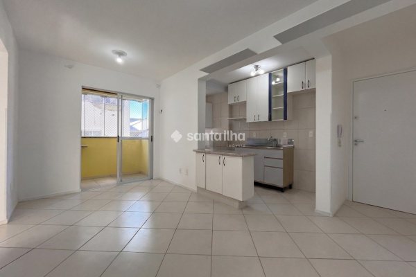 Apartamento para alugar com 56m², 2 quartos, 1 suíte, 1 vaga no bairro Ribeirão da Ilha em Florianópolis
