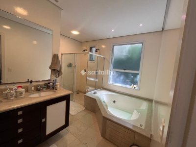 Casa à venda com 440m², 5 quartos, 4 suítes, 4 vagas no bairro Lagoa da Conceição em Florianópolis - Foto 19