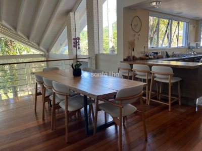 Casa à venda com 440m², 5 quartos, 4 suítes, 4 vagas no bairro Lagoa da Conceição em Florianópolis - Foto 4