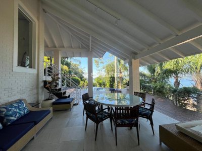 Casa à venda com 440m², 5 quartos, 4 suítes, 4 vagas no bairro Lagoa da Conceição em Florianópolis - Foto 15