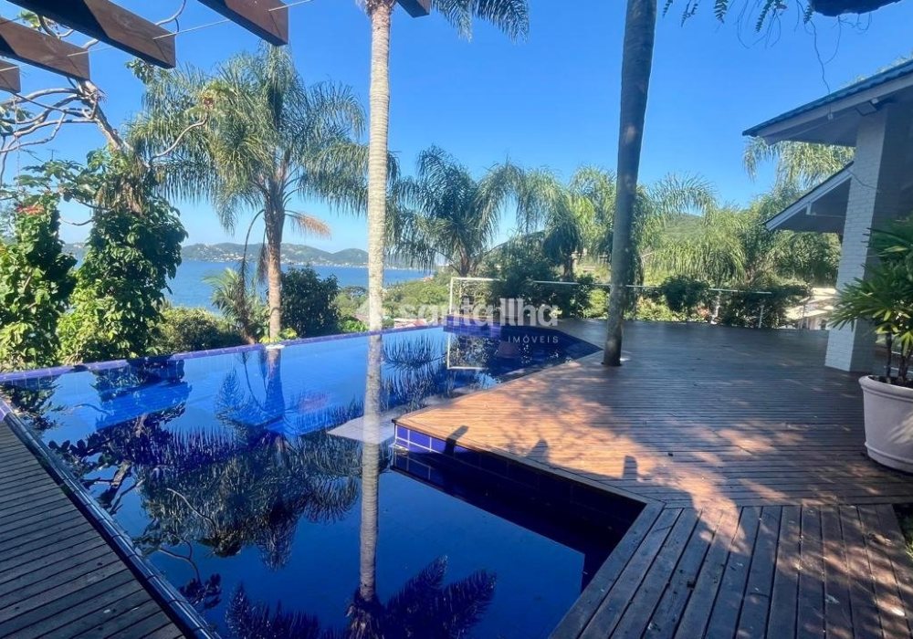 Casa à venda com 440m², 5 quartos, 4 suítes, 4 vagas no bairro Lagoa da Conceição em Florianópolis - Foto 1
