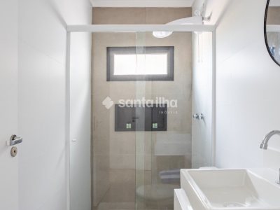 Casa para alugar com 127m², 3 quartos, 1 suíte, 1 vaga no bairro Campeche em Florianópolis - Foto 18