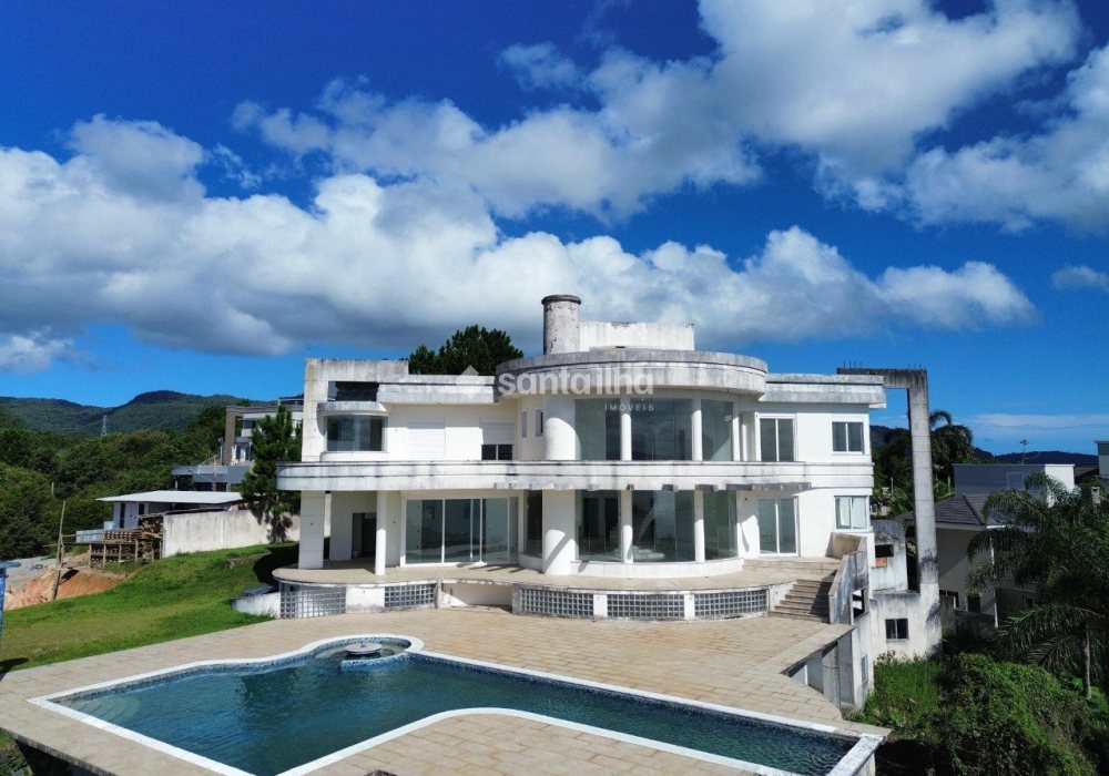 Casa à venda com 1.800m², 6 quartos, 6 suítes, 3 vagas no bairro João Paulo em Florianópolis - Foto 1