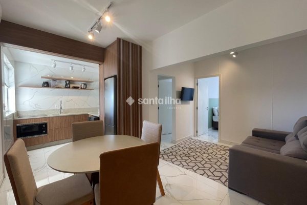 Apartamento à venda com 58m², 2 quartos no bairro Centro em Florianópolis