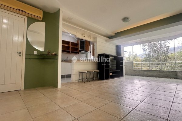 Apartamento à venda com 103m², 3 quartos, 1 suíte, 2 vagas no bairro Lagoa da Conceição em Florianópolis