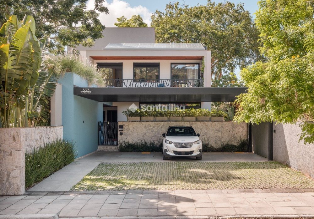 Casa à venda com 433m², 5 quartos, 3 suítes, 3 vagas no bairro Lagoa da Conceição em Florianópolis - Foto 1
