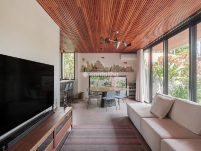 Casa à venda com 433m², 5 quartos, 3 suítes, 3 vagas no bairro Lagoa da Conceição em Florianópolis - Foto 8