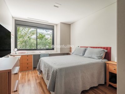 Casa à venda com 433m², 5 quartos, 3 suítes, 3 vagas no bairro Lagoa da Conceição em Florianópolis - Foto 16