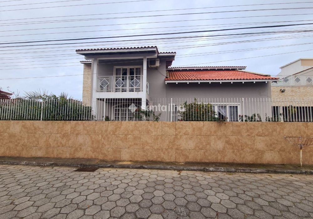 Casa à venda com 521m², 5 quartos, 3 suítes, 4 vagas no bairro Morro das Pedras em Florianópolis - Foto 1