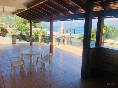 Casa à venda com 414m², 4 quartos, 2 suítes, 3 vagas no bairro Ribeirão da Ilha em Florianópolis - Foto 6