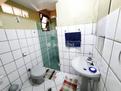 Casa à venda com 220m², 4 quartos, 2 vagas no bairro Rio Tavares em Florianópolis - Foto 21