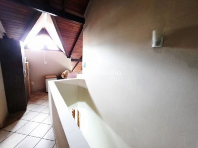 Casa à venda com 220m², 4 quartos, 2 vagas no bairro Rio Tavares em Florianópolis - Foto 30