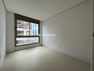 Apartamento à venda com 114m², 3 quartos, 3 suítes, 3 vagas no bairro Agronômica em Florianópolis - Foto 15