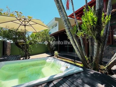 Casa à venda com 180m², 4 quartos, 1 suíte, 1 vaga no bairro Canasvieiras em Florianópolis - Foto 3