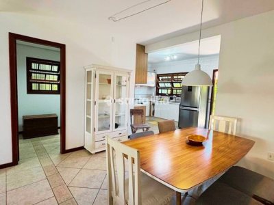 Casa à venda com 180m², 4 quartos, 1 suíte, 1 vaga no bairro Canasvieiras em Florianópolis - Foto 10