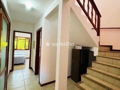 Casa à venda com 180m², 4 quartos, 1 suíte, 1 vaga no bairro Canasvieiras em Florianópolis - Foto 19