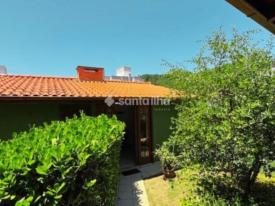 Casa à venda com 180m², 4 quartos, 1 suíte, 1 vaga no bairro Canasvieiras em Florianópolis - Foto 23