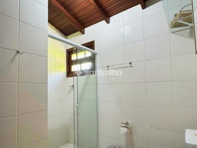 Casa à venda com 180m², 4 quartos, 1 suíte, 1 vaga no bairro Canasvieiras em Florianópolis - Foto 26