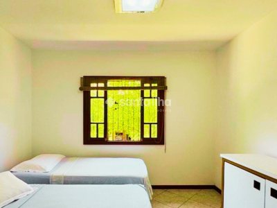 Casa à venda com 180m², 4 quartos, 1 suíte, 1 vaga no bairro Canasvieiras em Florianópolis - Foto 21