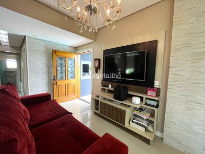 Casa para alugar com 101m², 3 quartos, 1 suíte, 1 vaga no bairro Campeche em Florianópolis - Foto 4
