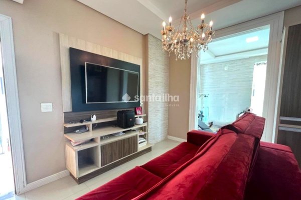 Casa para alugar com 101m², 3 quartos, 1 suíte, 1 vaga no bairro Campeche em Florianópolis