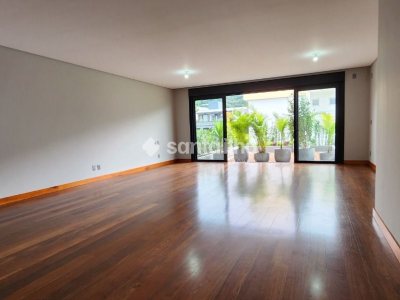 Casa à venda com 474m², 4 quartos, 4 suítes, 8 vagas no bairro Lagoa da Conceição em Florianópolis - Foto 33